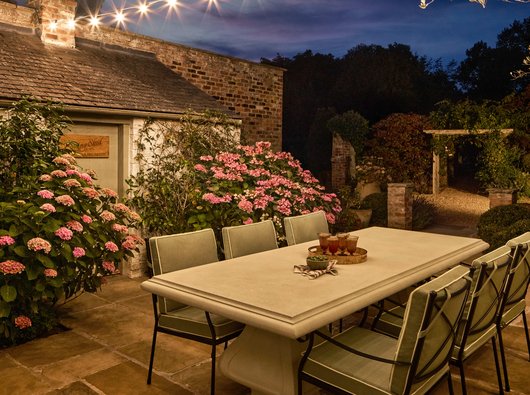 Omaze house courtyard