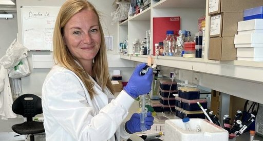 Sarah Dimeloe in the lab